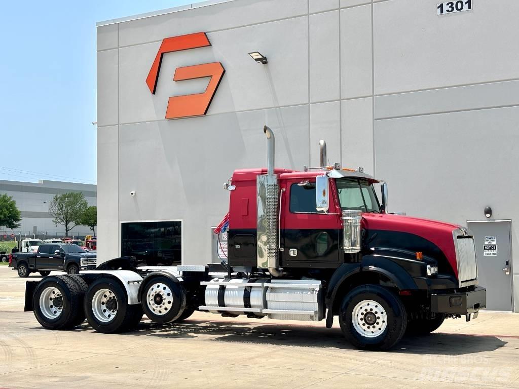 Western Star 4900 曳引機組件