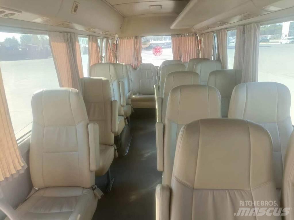 Toyota Coaster 公路客運汽車