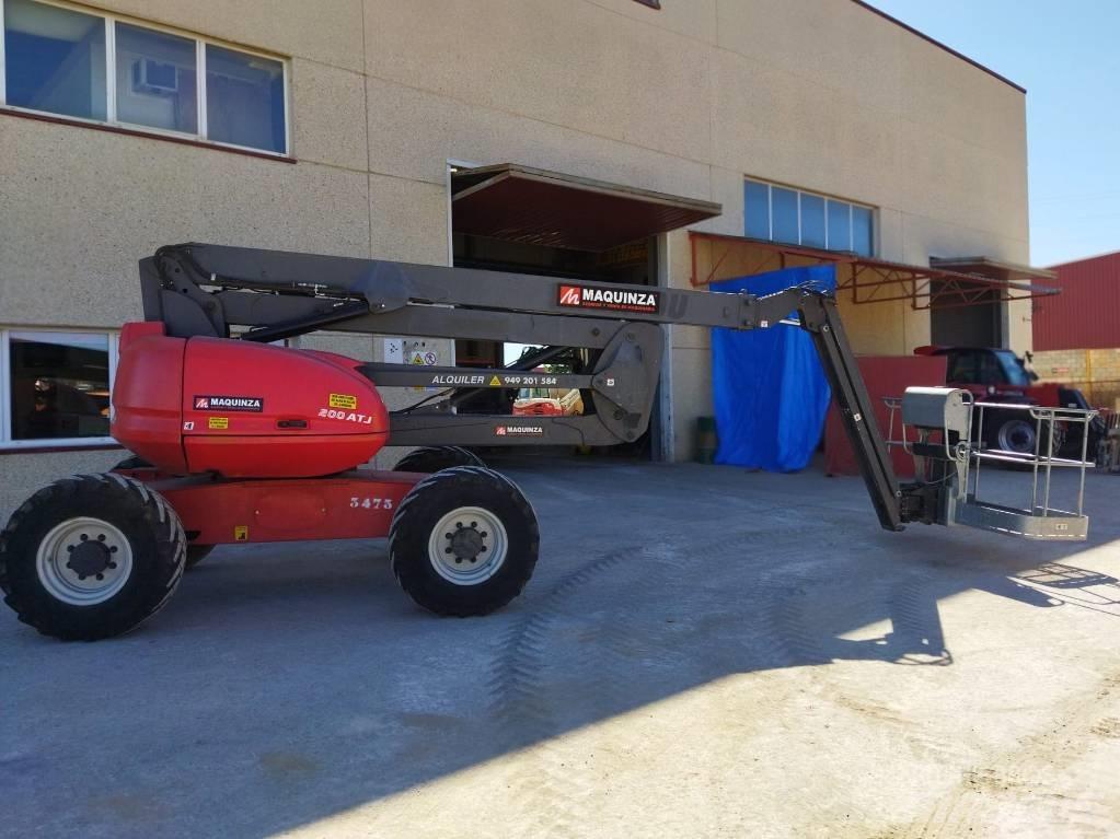 Manitou 200 ATJ 曲臂高空作業車