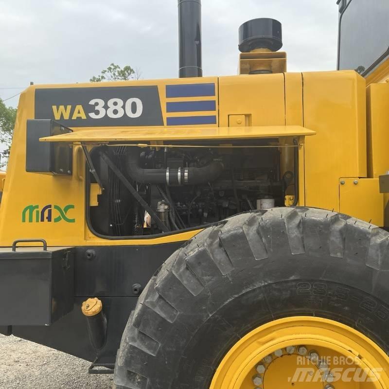 Komatsu WA 380 輪胎式裝載機