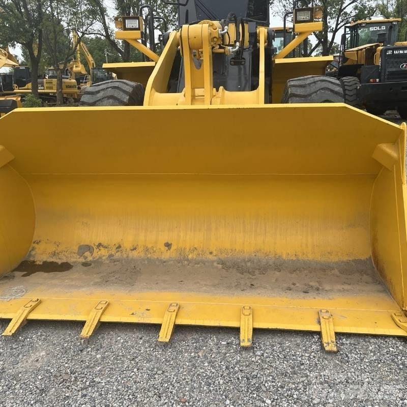 Komatsu WA 380 輪胎式裝載機