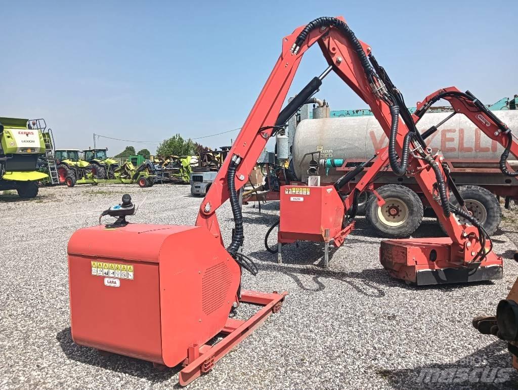 Maschio LARA 850 T 牧草收穫機