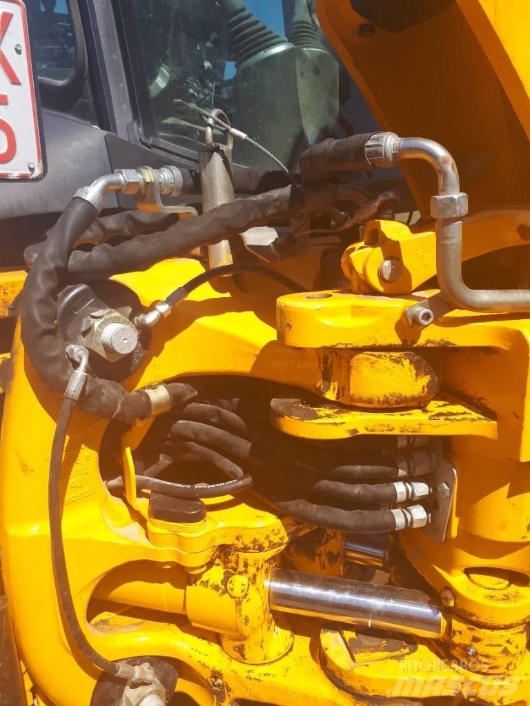 JCB 3 CX 反鏟裝載機