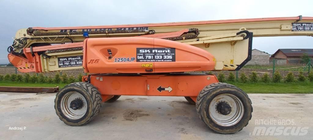 JLG 1250 AJP 曲臂高空作業車