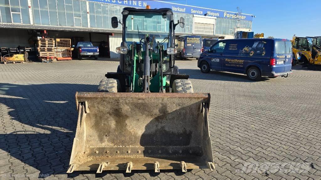 JCB 406 輪胎式裝載機