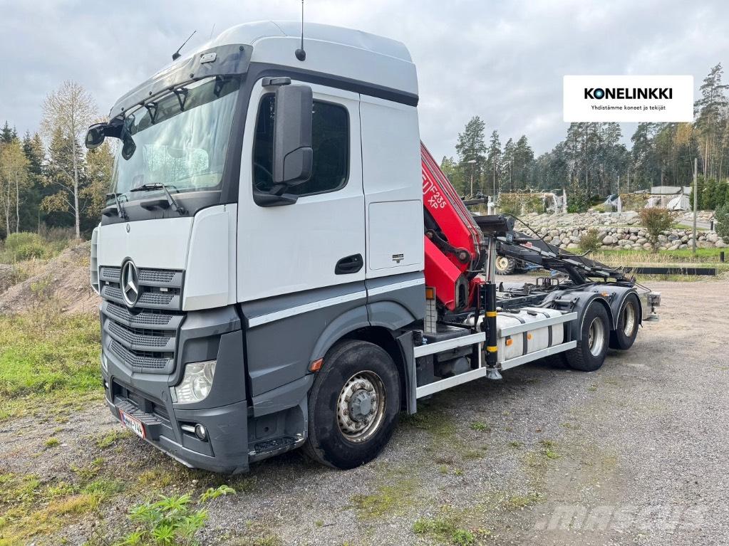 Mercedes-Benz 2653 L 起重機卡車