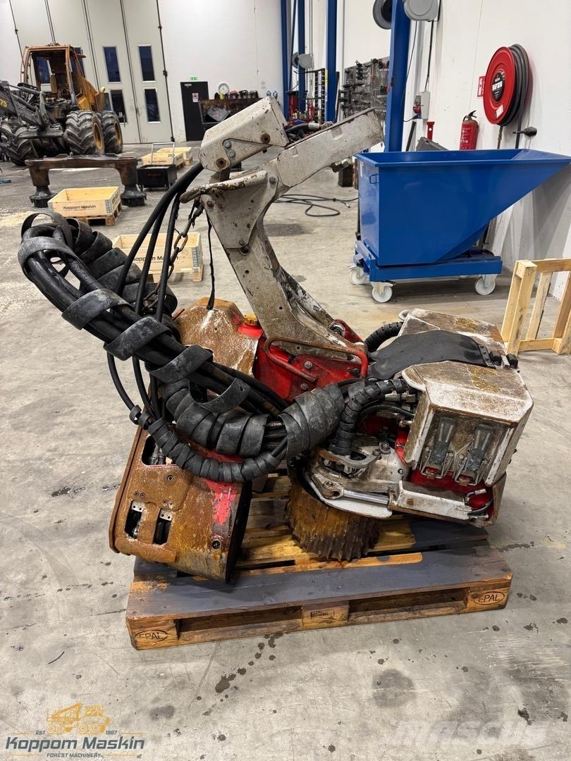 Log Max 3000T 收穫機頭