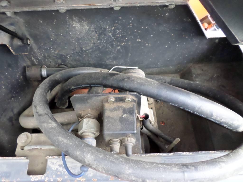 Hitachi ZX 130 W 旋轉式挖土機/掘鑿機/挖掘機
