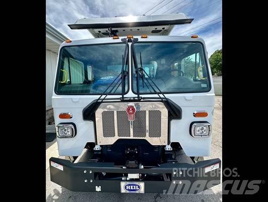 Kenworth L 770 商用底盤車
