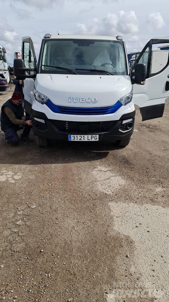 Iveco Daily 70C14GNC 碎片清除設備
