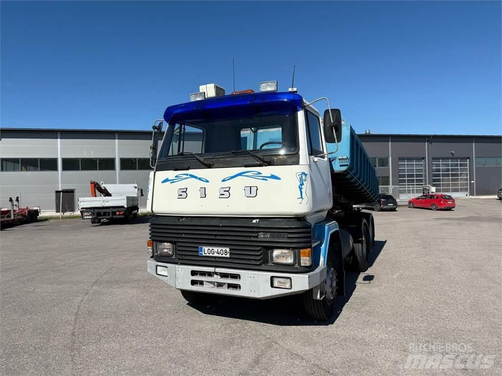 Sisu SM300 6x2 起重可拆卸式卡車