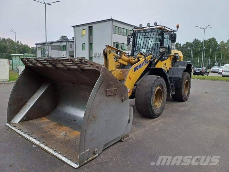 Komatsu WA 320-8 輪胎式裝載機