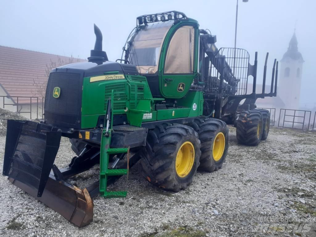 John Deere 1510G 集運機