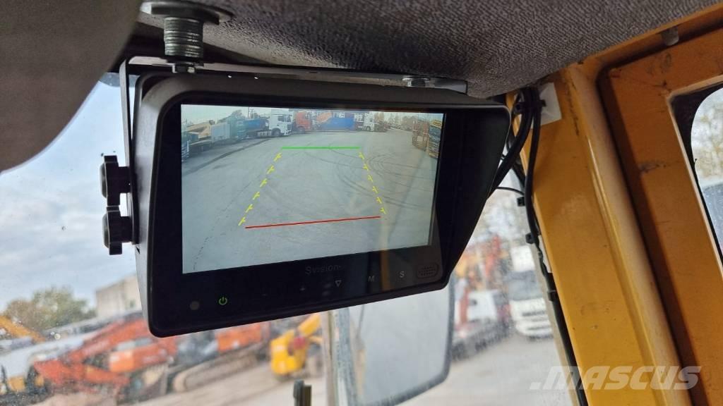 Volvo L 220 D 輪胎式裝載機