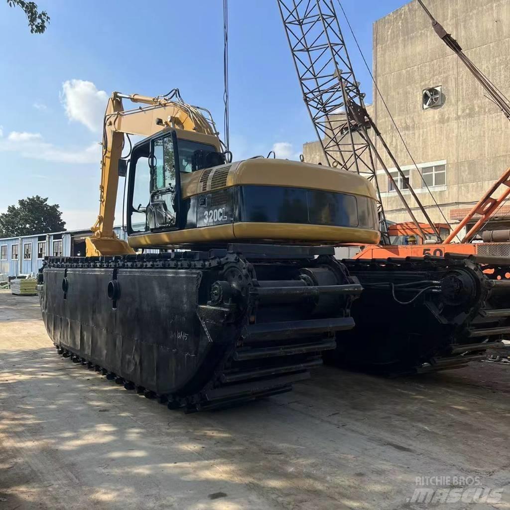 CAT 320 C 水陸兩用挖掘機