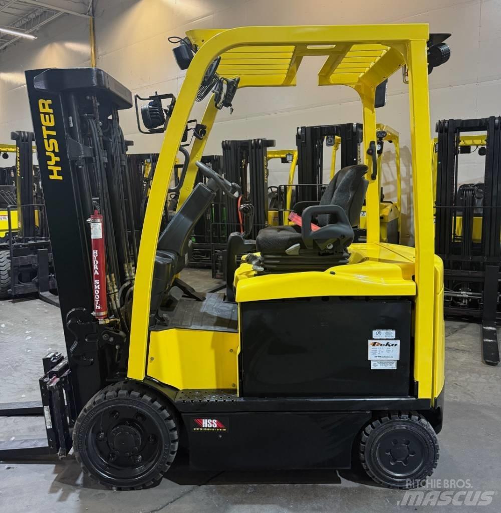 Hyster E 50 XM 33 電動堆高機