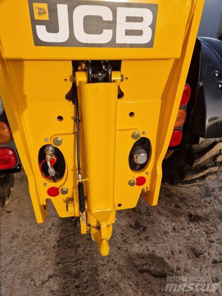JCB 535-95 伸縮臂操作車