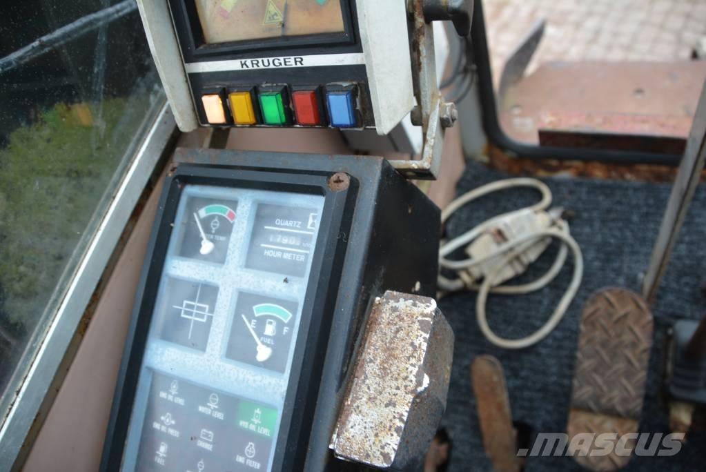 Hitachi KH 150-3 履帶式起重機