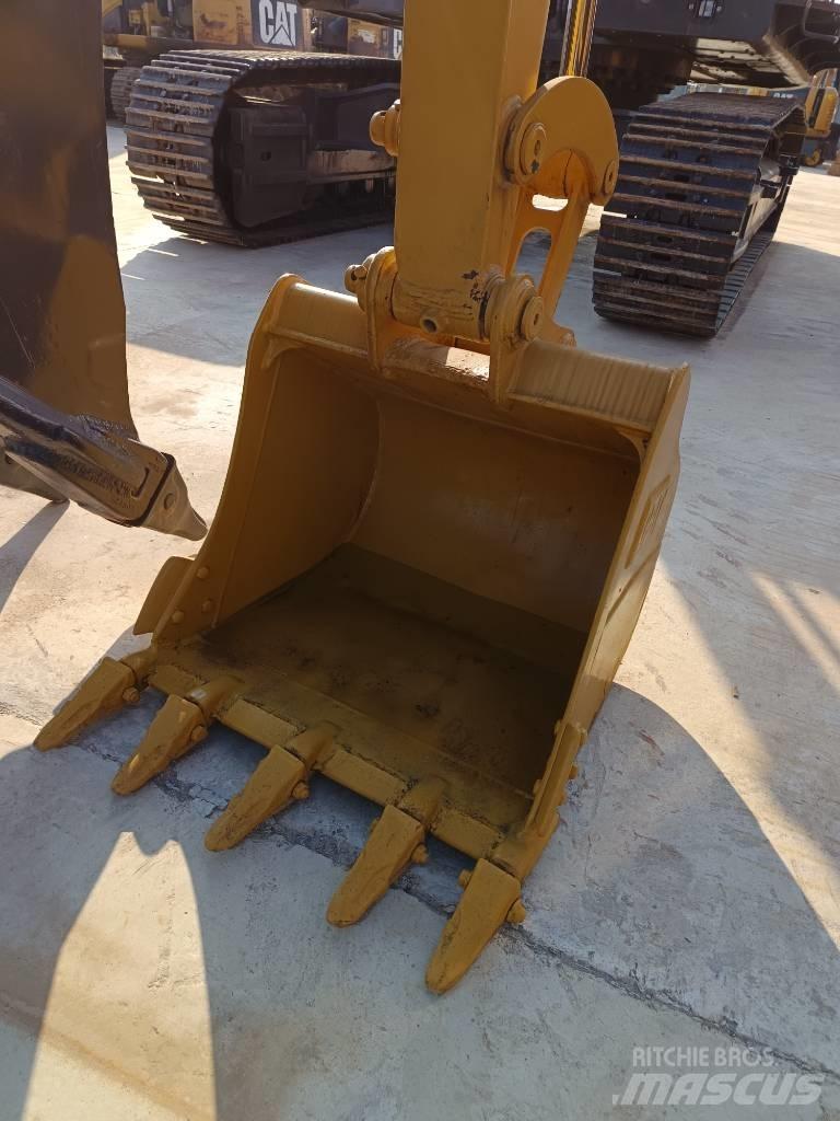 CAT 306 E2 小型挖土機/掘鑿機<7t(小型挖掘機)