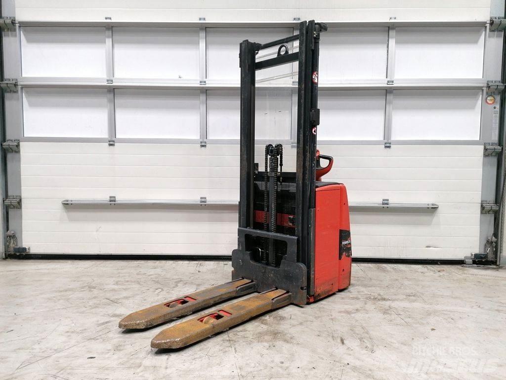 Linde L14 行走控制式堆積機