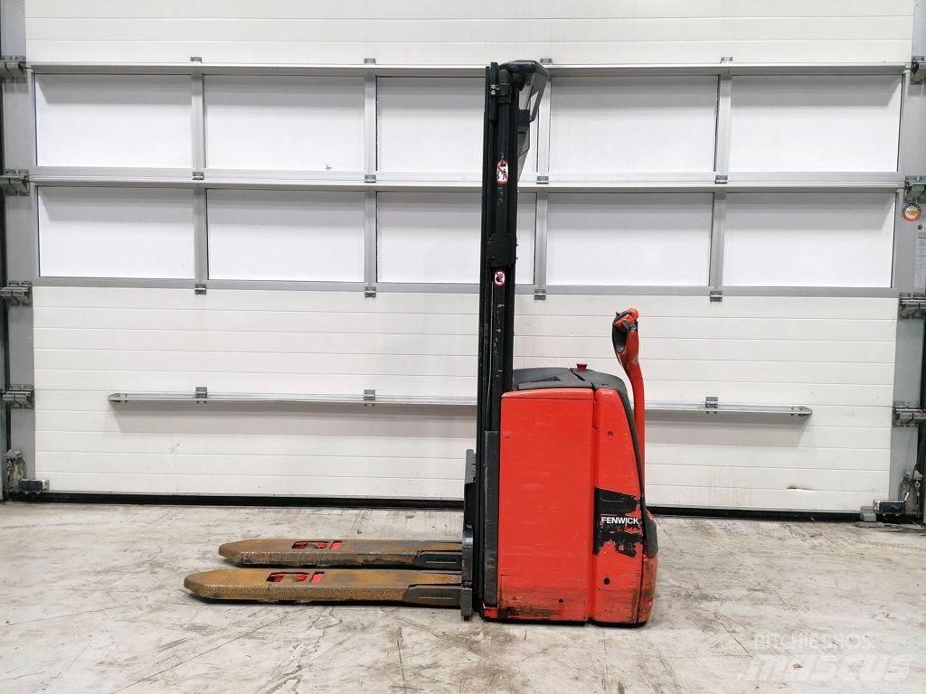 Linde L14 行走控制式堆積機