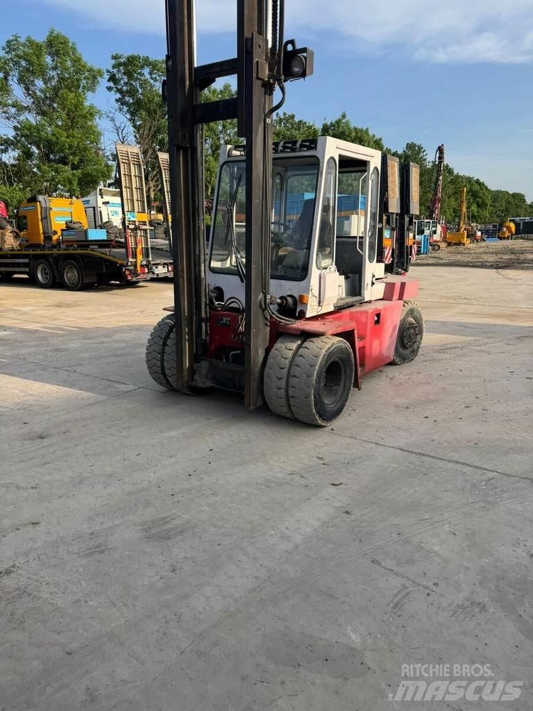 Kalmar DB7 - 600 柴油卡車