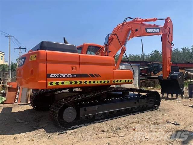 Doosan DX 300 LC 履帶式 挖土機/掘鑿機/挖掘機