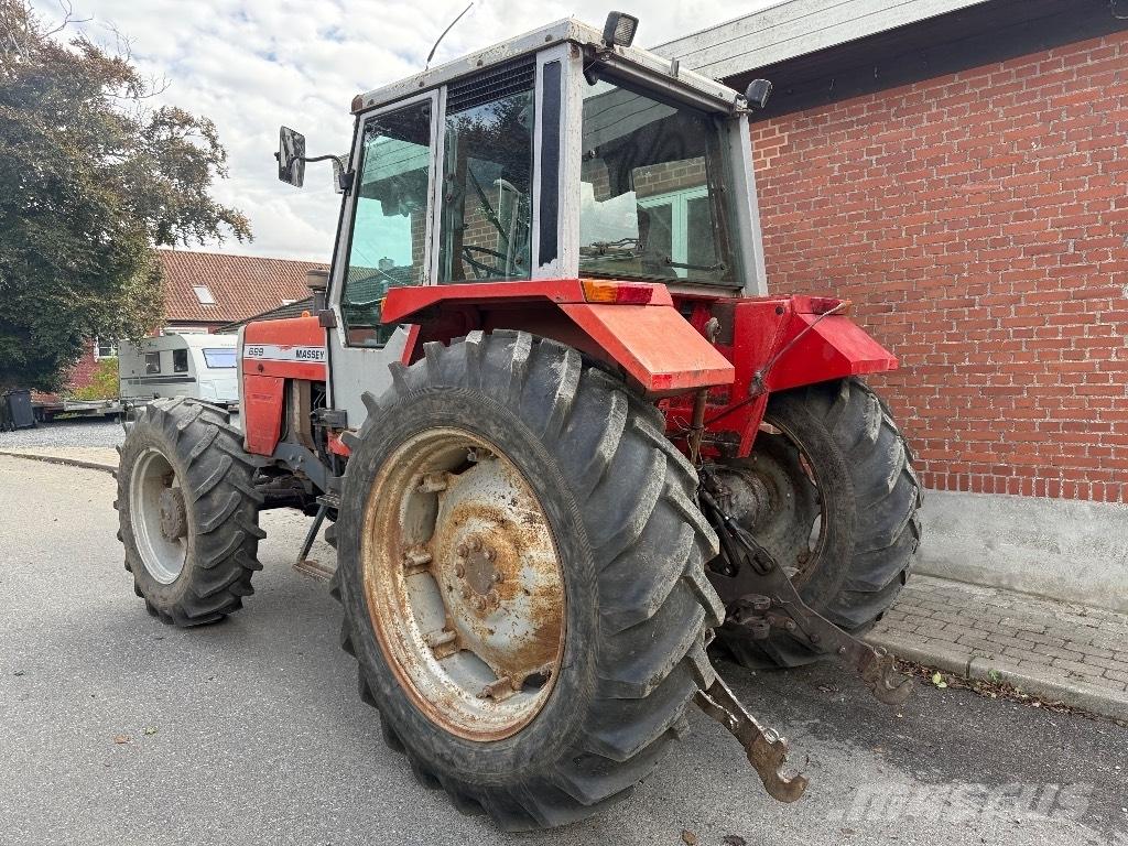 Massey Ferguson 699 曳引機