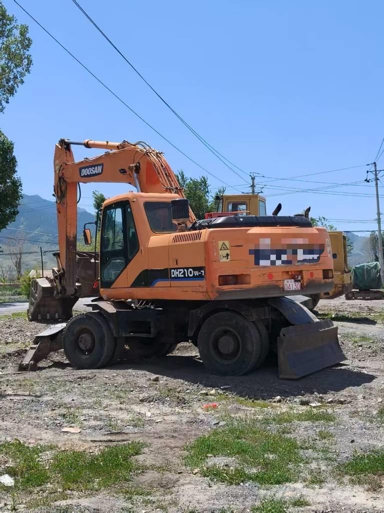 Doosan DH210W-7 旋轉式挖土機/掘鑿機/挖掘機