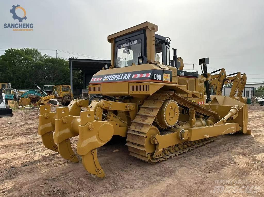 CAT D 8 R 履帶推土機