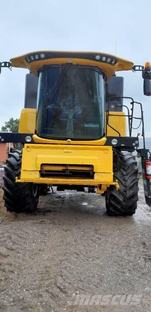 New Holland CX5.80 聯合收穫機