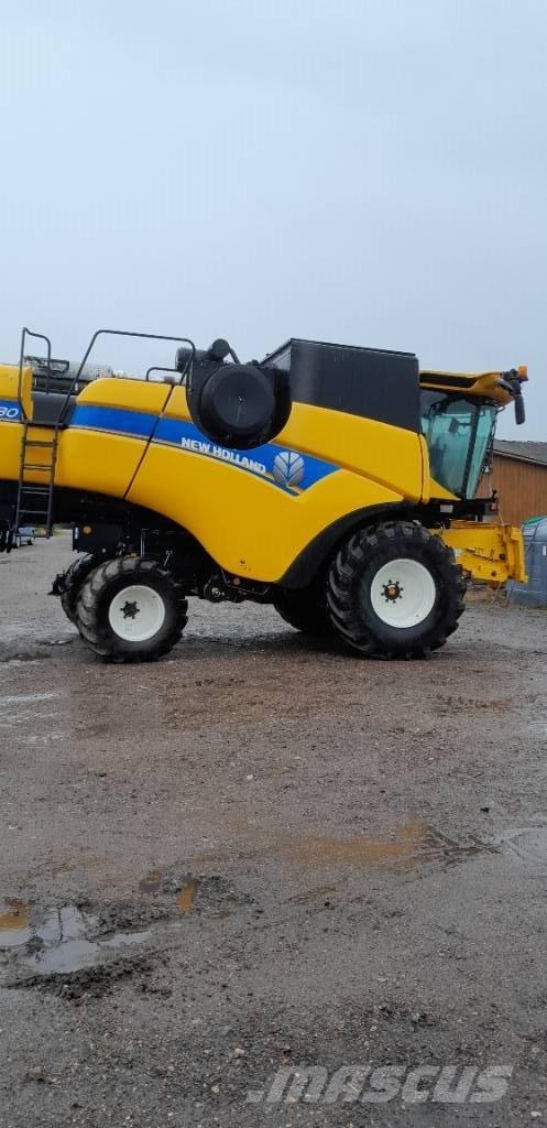 New Holland CX5.80 聯合收穫機