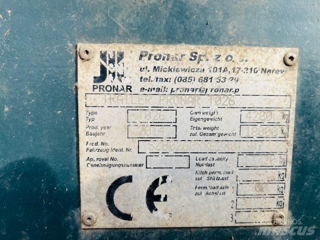 Pronar M026 草捆拖車