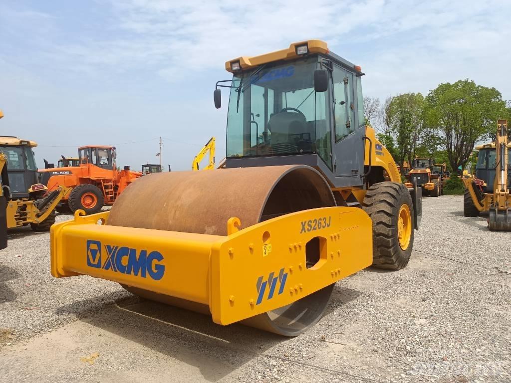 XCMG XS 263J 單輪滾壓機