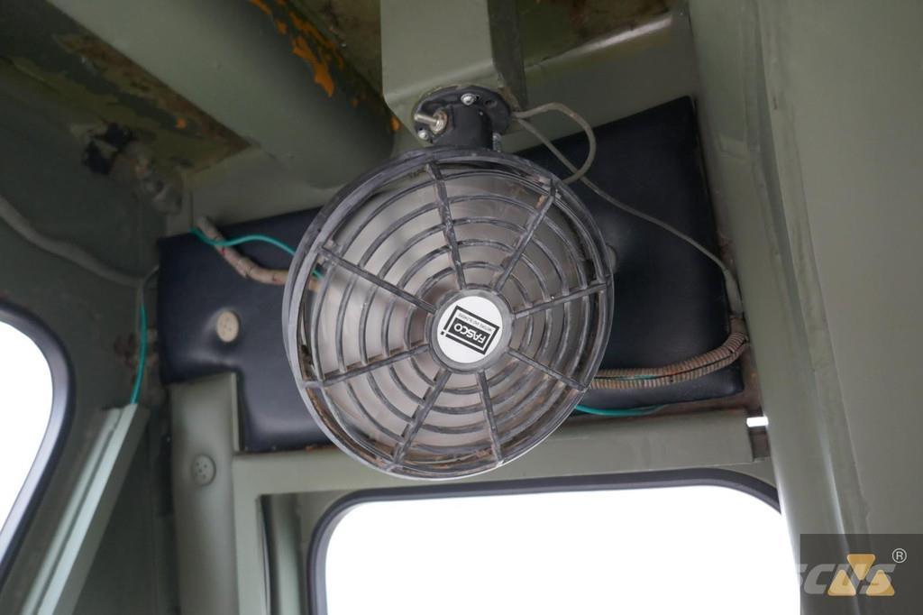 CAT D7G Ex-army 履帶推土機