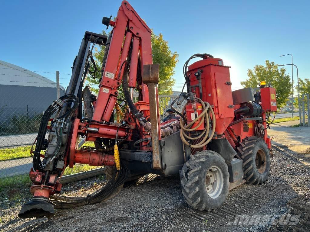 Sandvik DC 302 R 鑽孔機