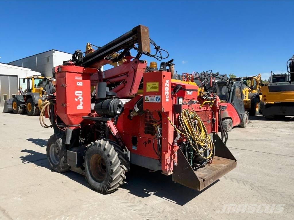 Sandvik DC 302 R 鑽孔機