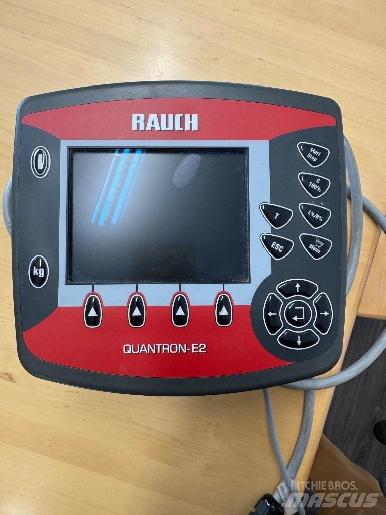 Rauch Axis 30.1 W 礦物撒布機