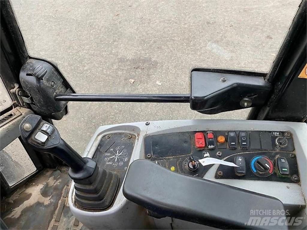 CAT 908M 輪胎式裝載機