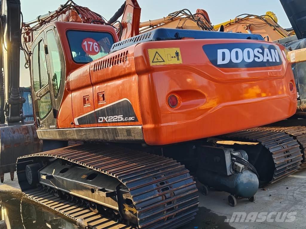 Doosan DX 225 LC-9C 履帶式 挖土機/掘鑿機/挖掘機