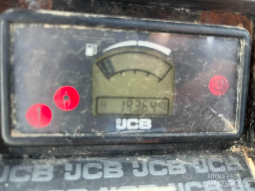 JCB 930 RTFL 越野車
