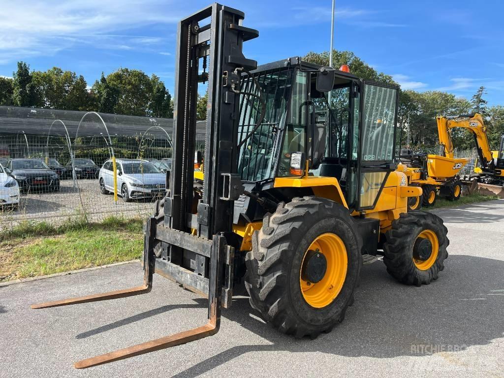 JCB 930 RTFL 越野車