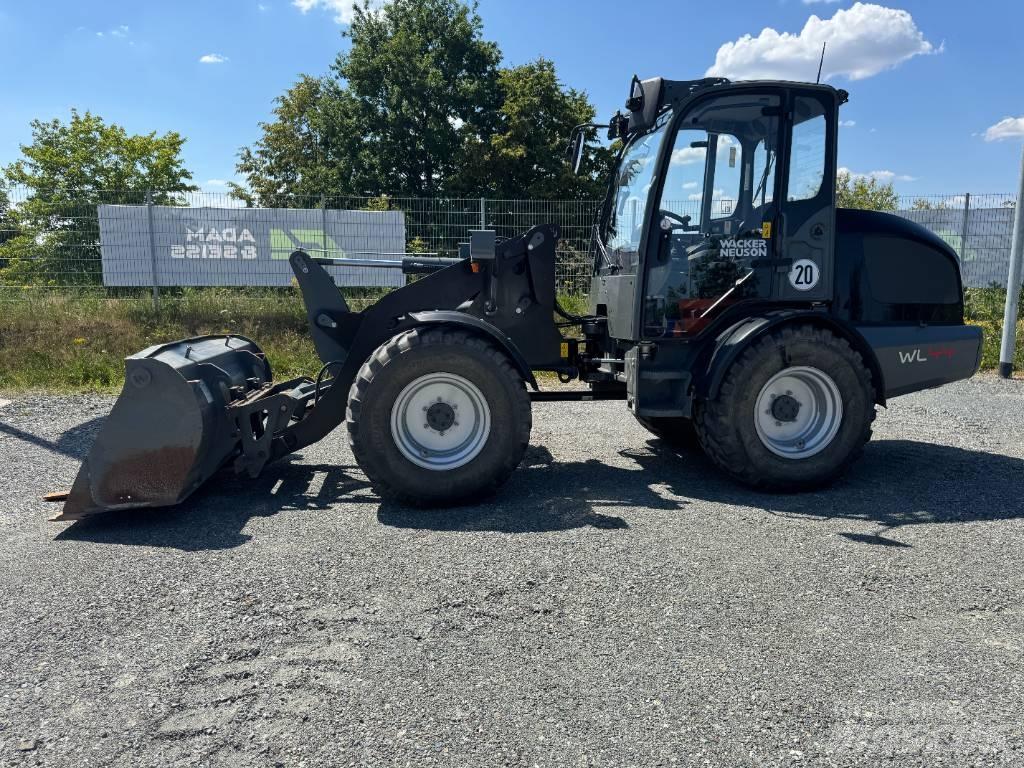 Wacker Neuson WL44 輪胎式裝載機