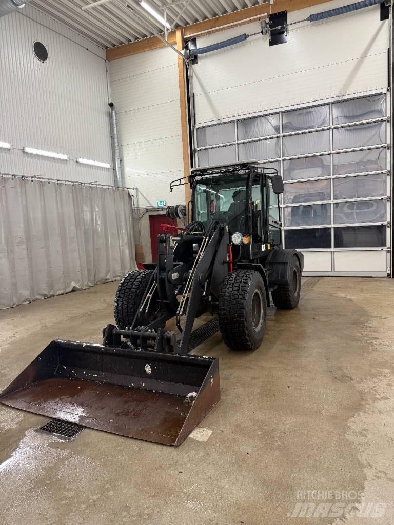  D-Machine  2550 輪胎式裝載機