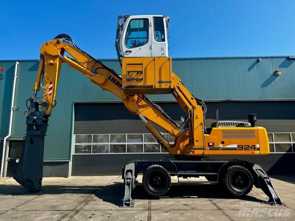 Liebherr A 924 C 廢棄物/工業用操作車