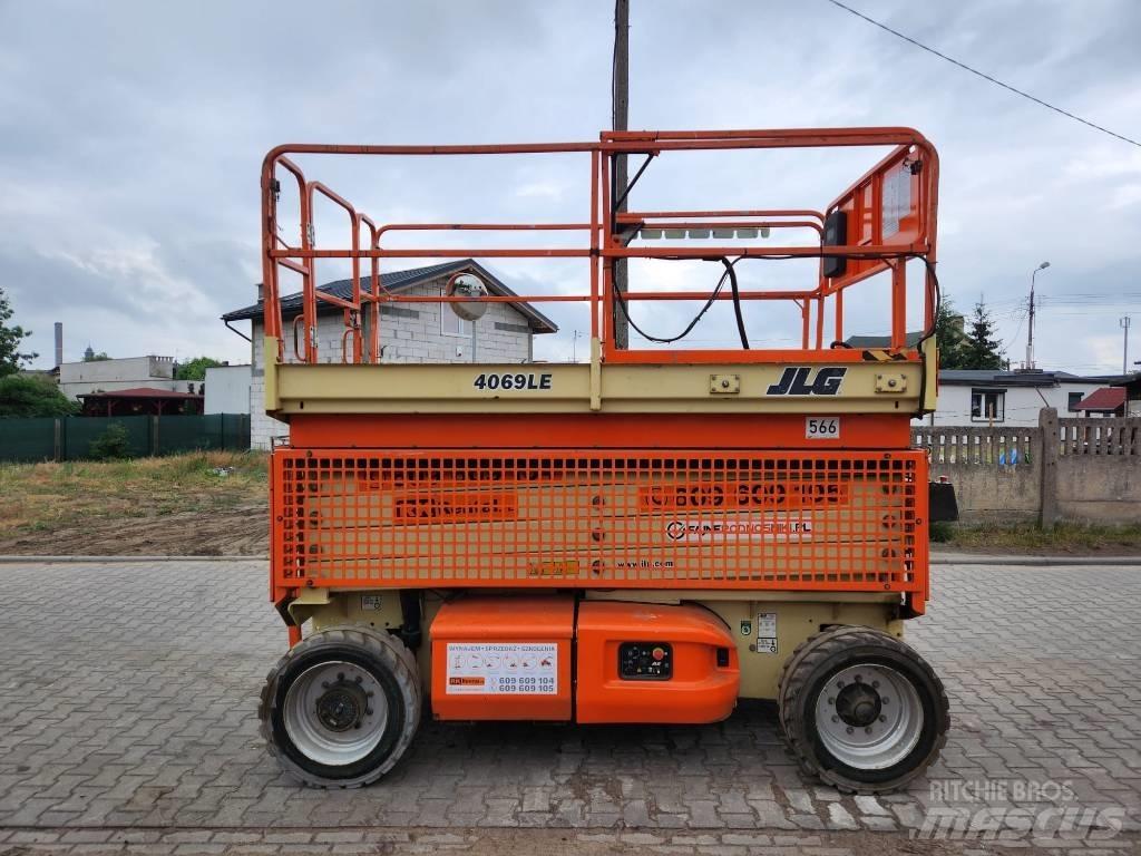 JLG E 4069 LE 剪式升降機