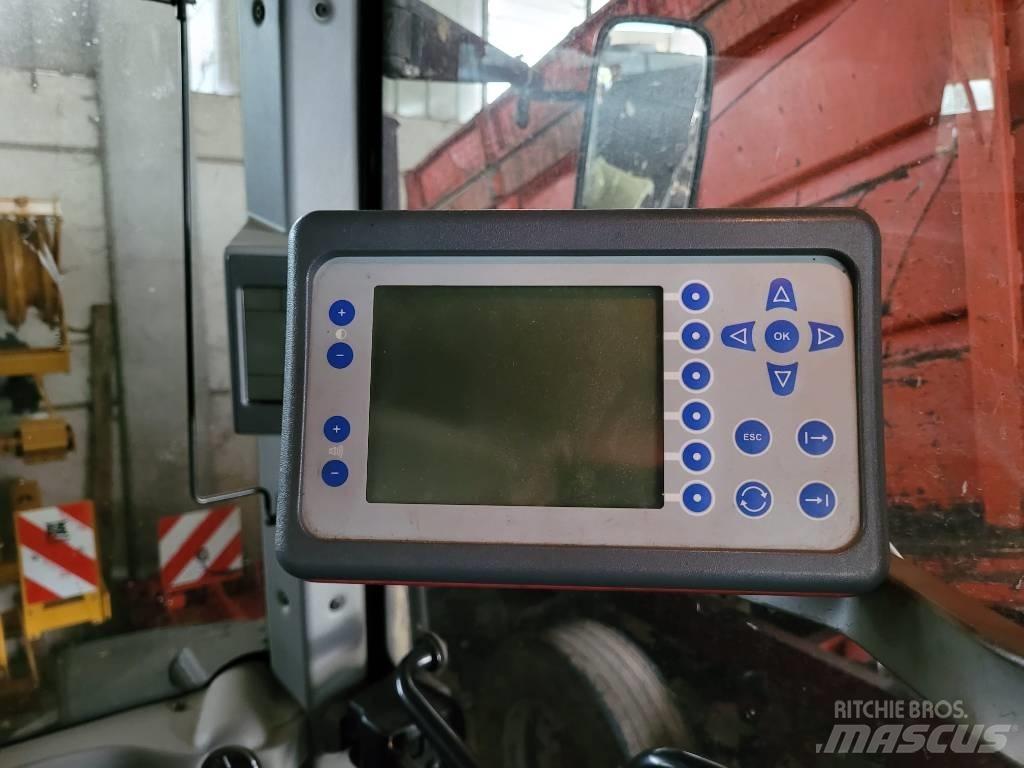 Kuhn VB 2160 圓型牧草打包機