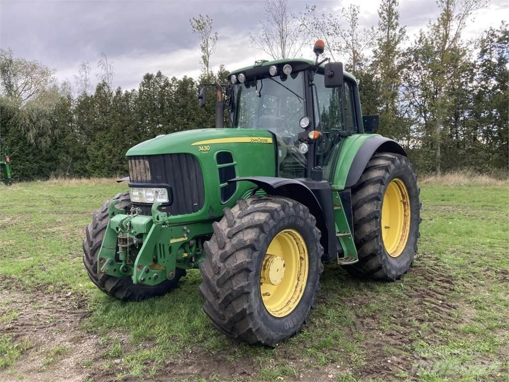 John Deere 7430 曳引機