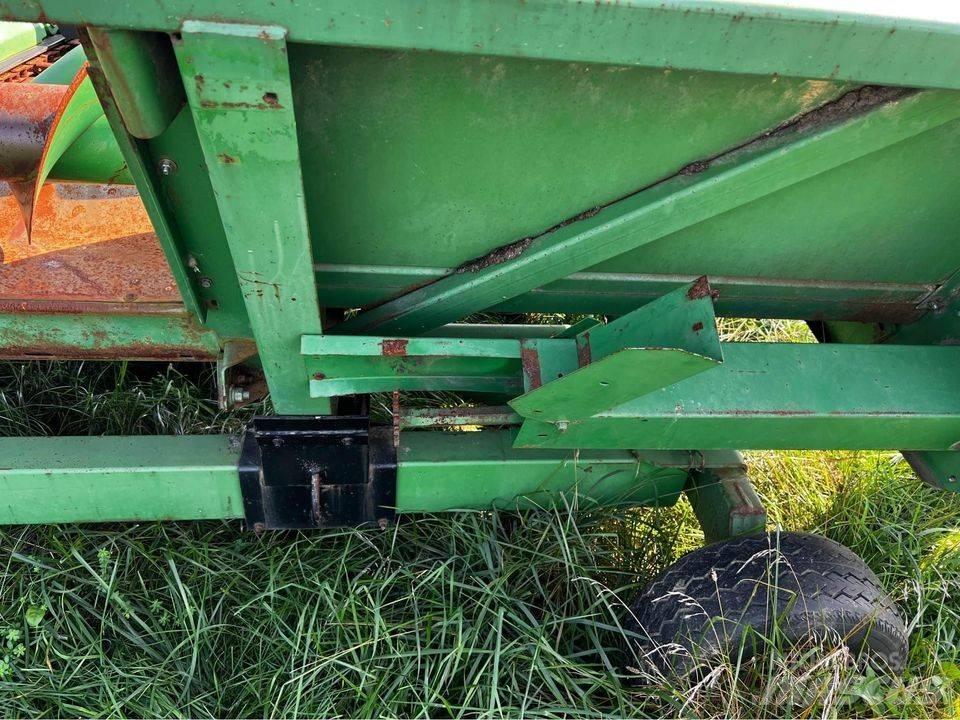 John Deere 643 聯合收割機頭