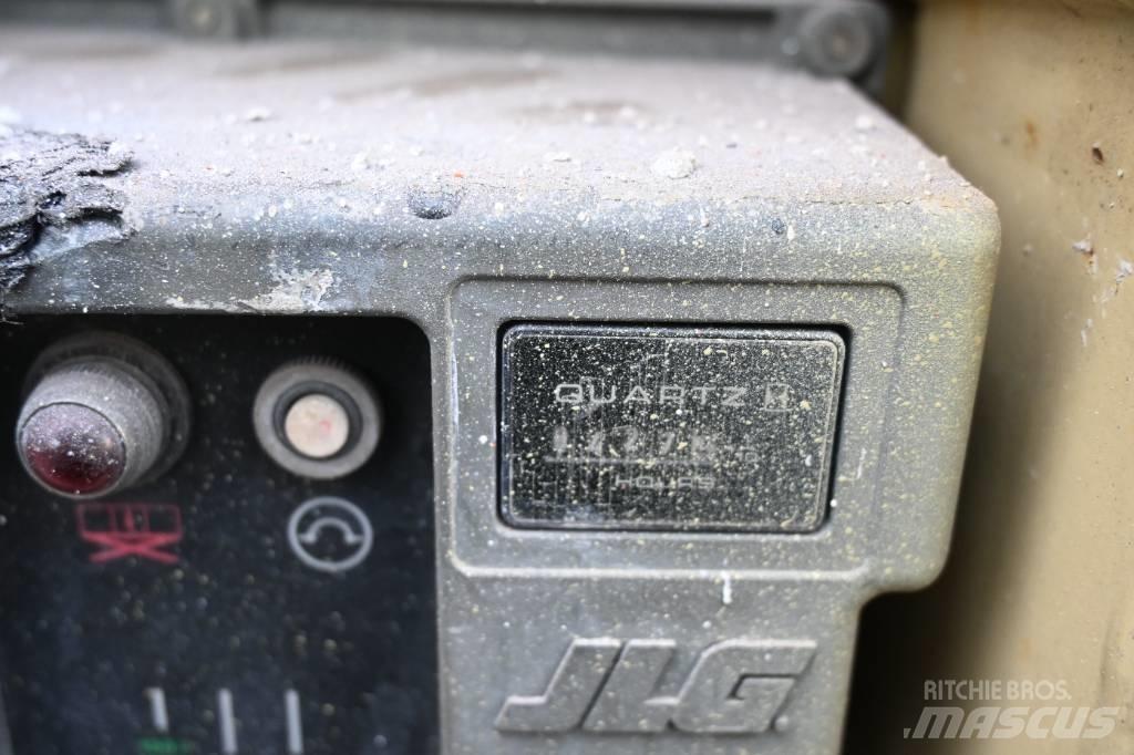 JLG 2030 ES 剪式升降機